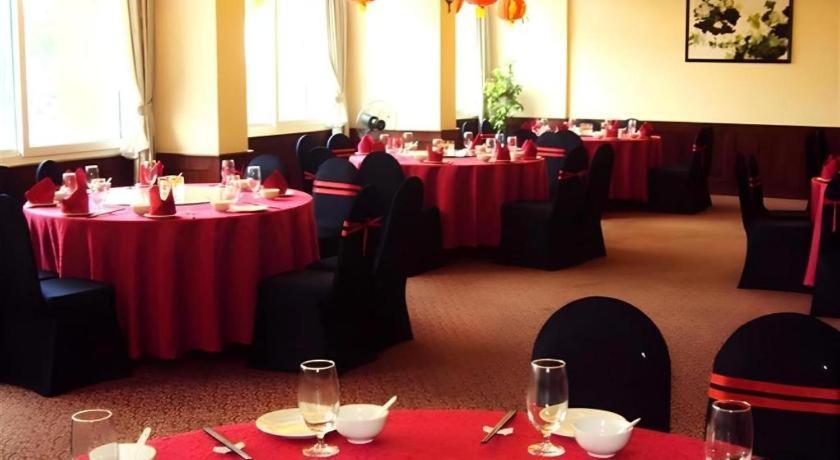 Huu Nghi Hotel Hajfong Zewnętrze zdjęcie