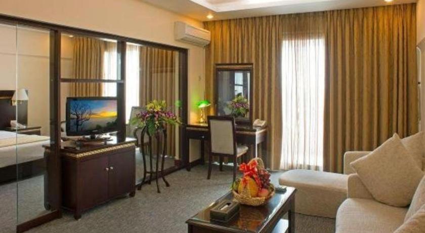 Huu Nghi Hotel Hajfong Zewnętrze zdjęcie