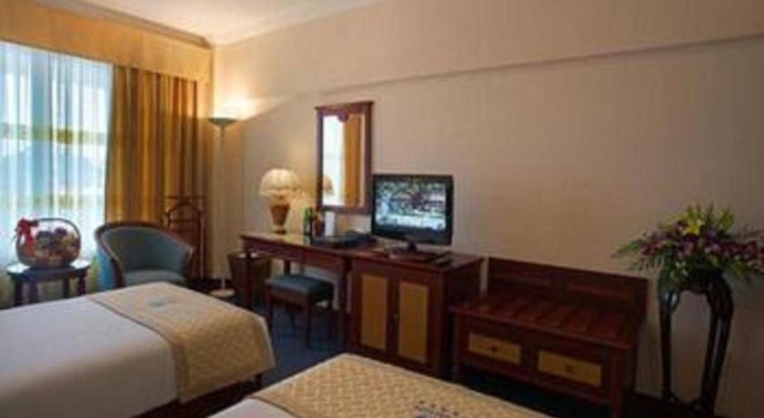 Huu Nghi Hotel Hajfong Zewnętrze zdjęcie