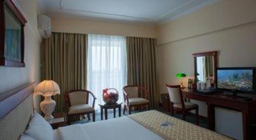 Huu Nghi Hotel Hajfong Zewnętrze zdjęcie