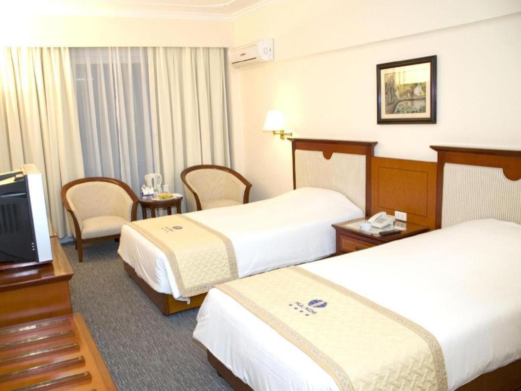 Huu Nghi Hotel Hajfong Zewnętrze zdjęcie