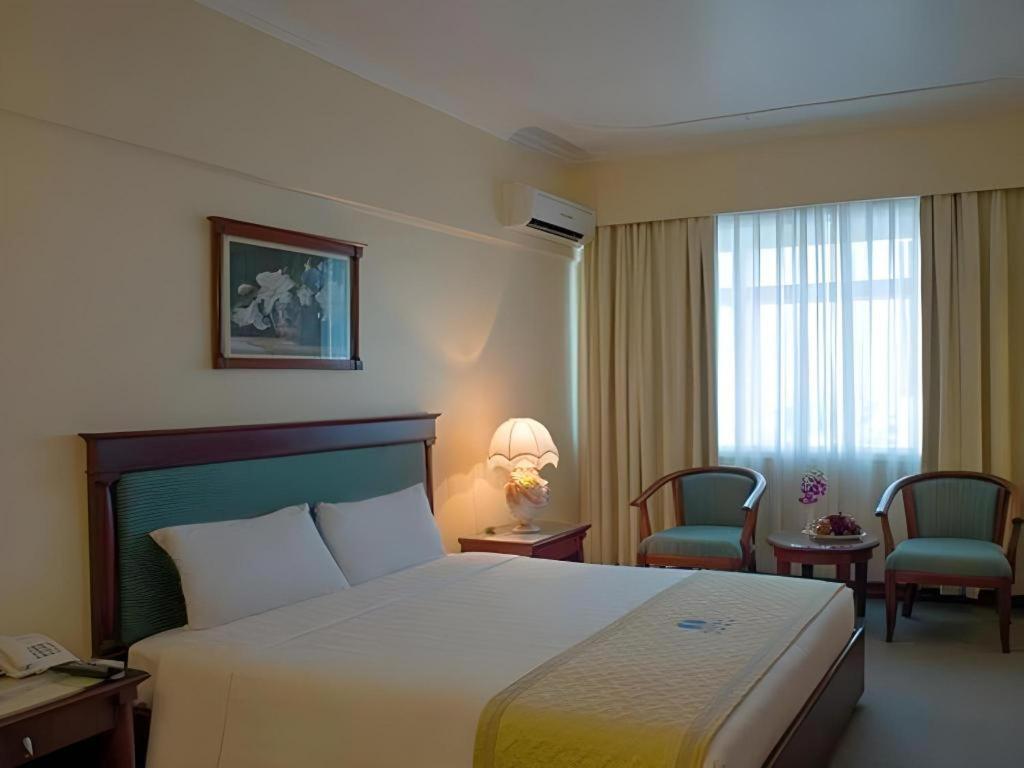 Huu Nghi Hotel Hajfong Zewnętrze zdjęcie