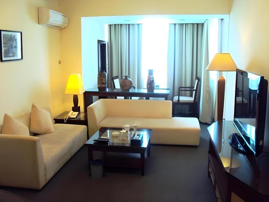 Huu Nghi Hotel Hajfong Zewnętrze zdjęcie