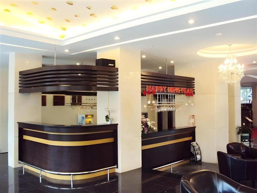 Huu Nghi Hotel Hajfong Zewnętrze zdjęcie